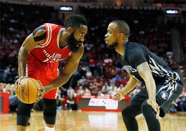 如今以更坚 如今以更坚